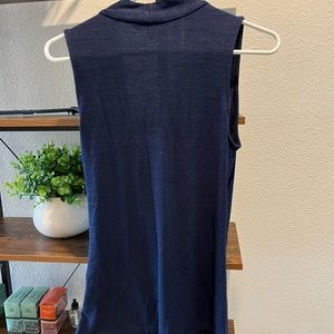 Cute sweater. Only worn one time